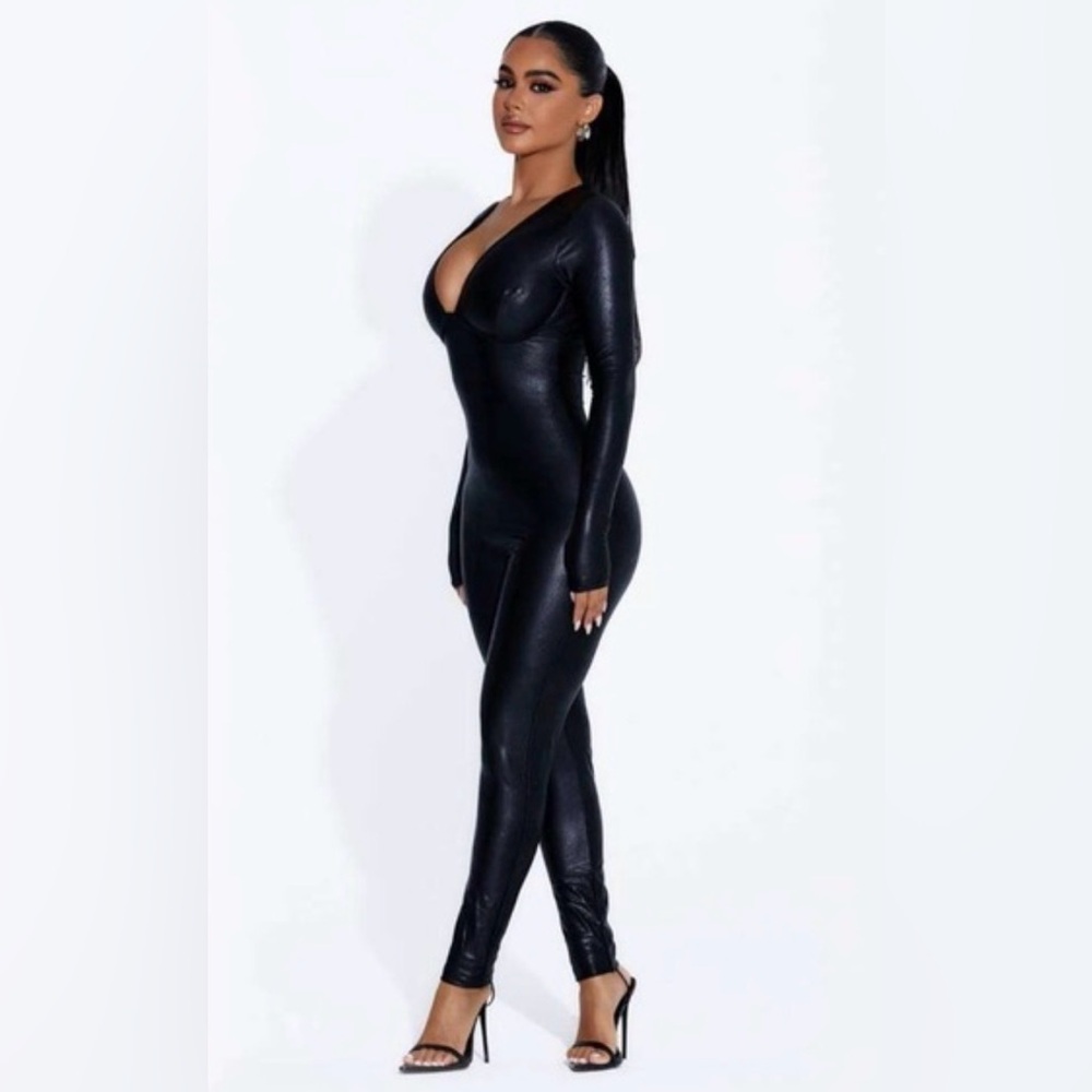 Naked Wardrobe Sleek Black Bodysuit